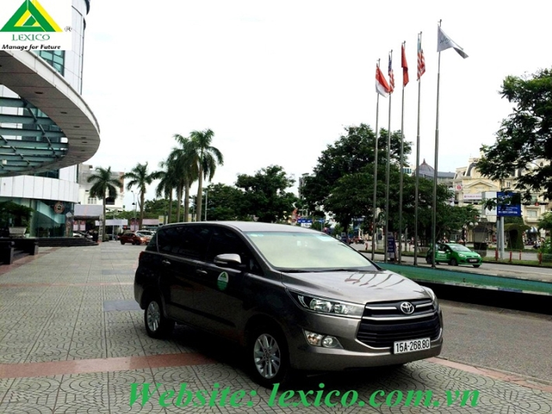 Cho thuê xe ô tô 7 chỗ tại Hải Phòng - Toyota Innova 2017