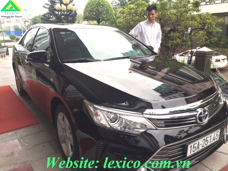 Cho thuê xe Toyota Camry 2.5Q
