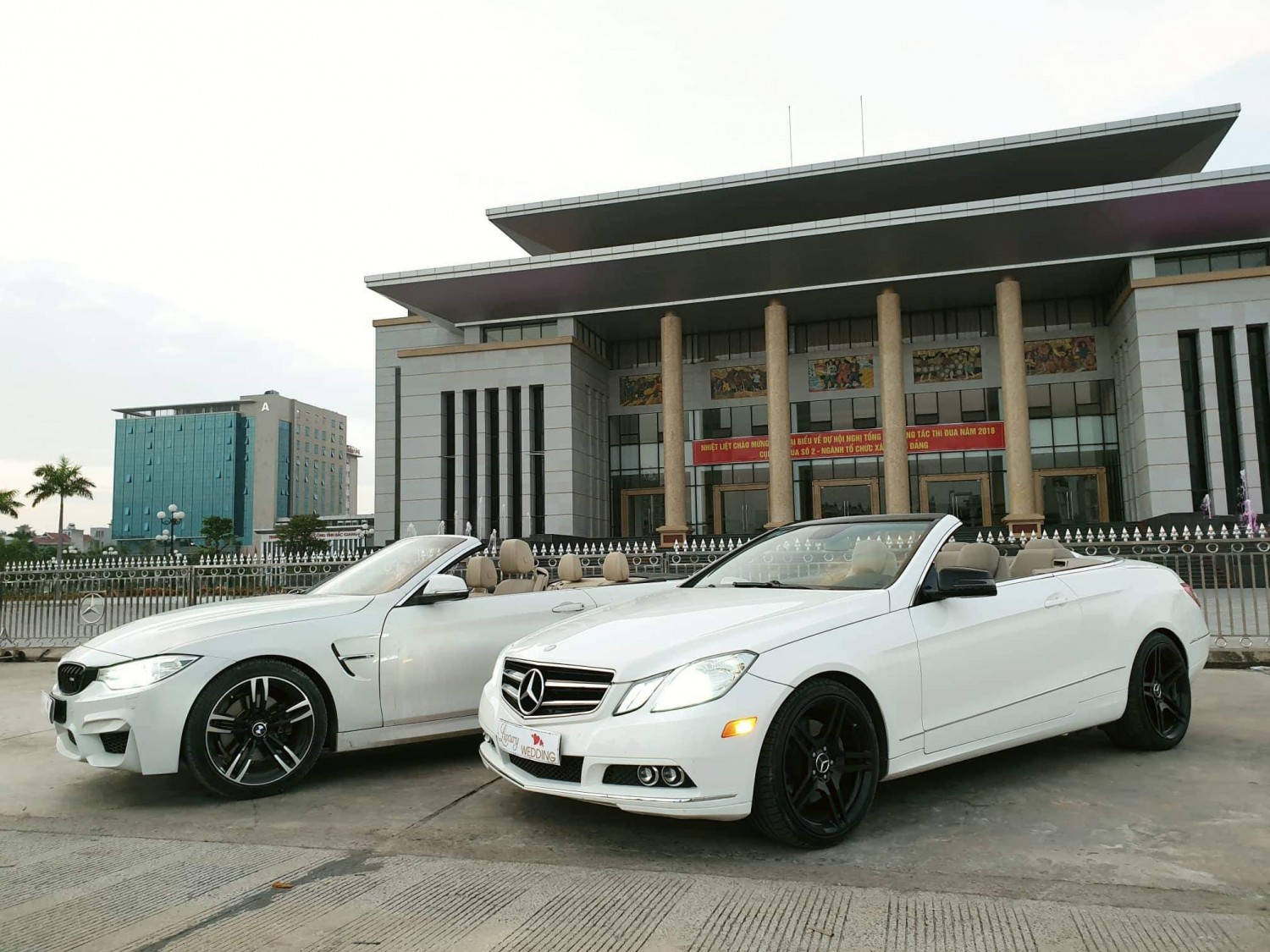 Cho thuê xe cưới Mercedes E300