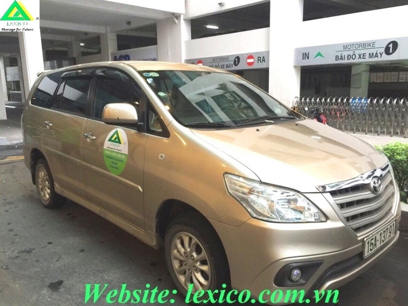 CARS 7 SEATS FOR RENT - TOYOTA INNOVA