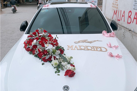 Wedding car for rent Mercedes C300